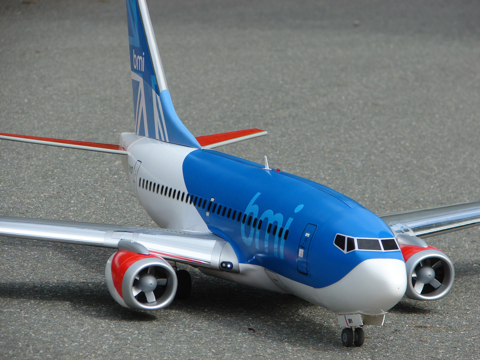 737 RC plane _ BMI.jpg