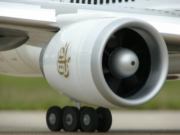 Boeing 777 RC Airliner Emirates1